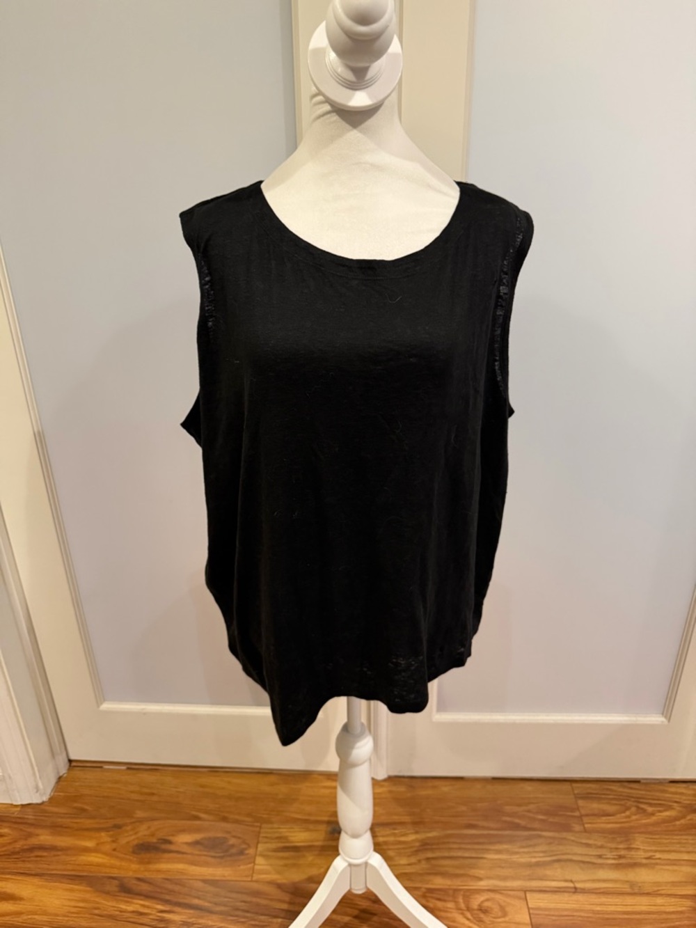 Eileen Fisher Black Sleeveless Relaxed Tank